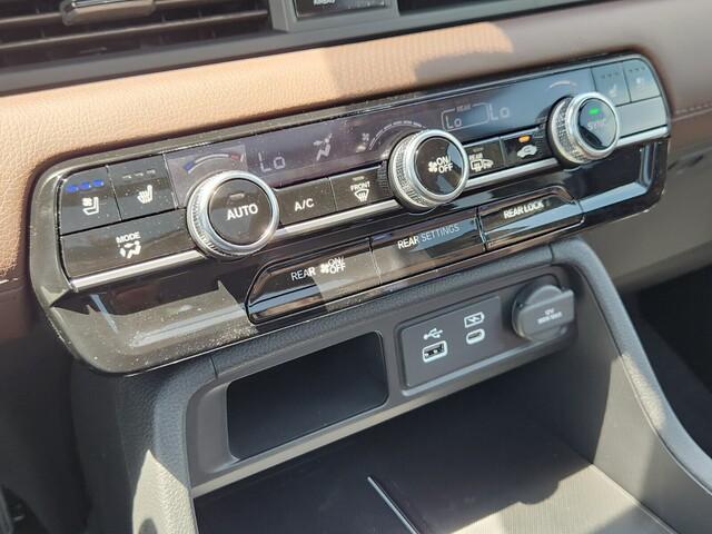 new 2025 Honda Pilot car, priced at $52,530