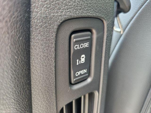 new 2025 Honda Odyssey car, priced at $50,630