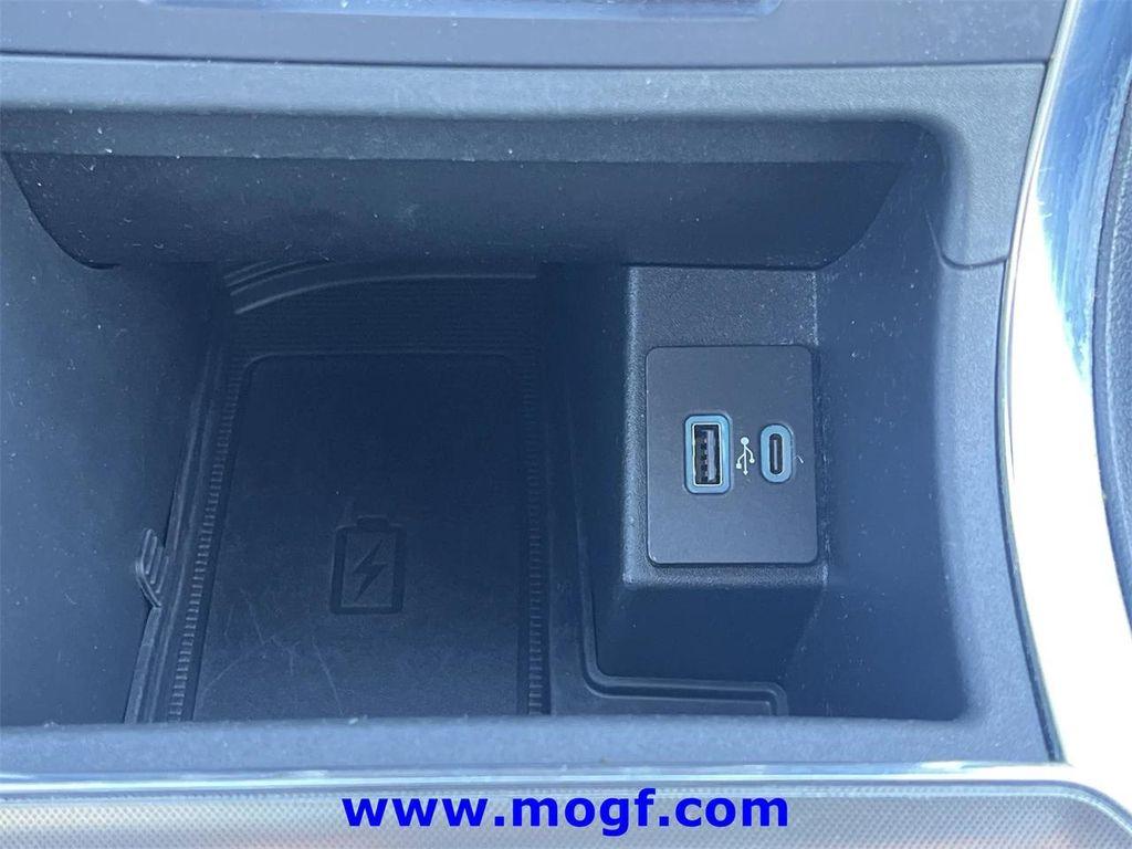 used 2022 Ford Edge car, priced at $21,495