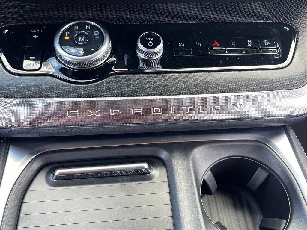 new 2025 Ford Expedition Max car, priced at $84,978