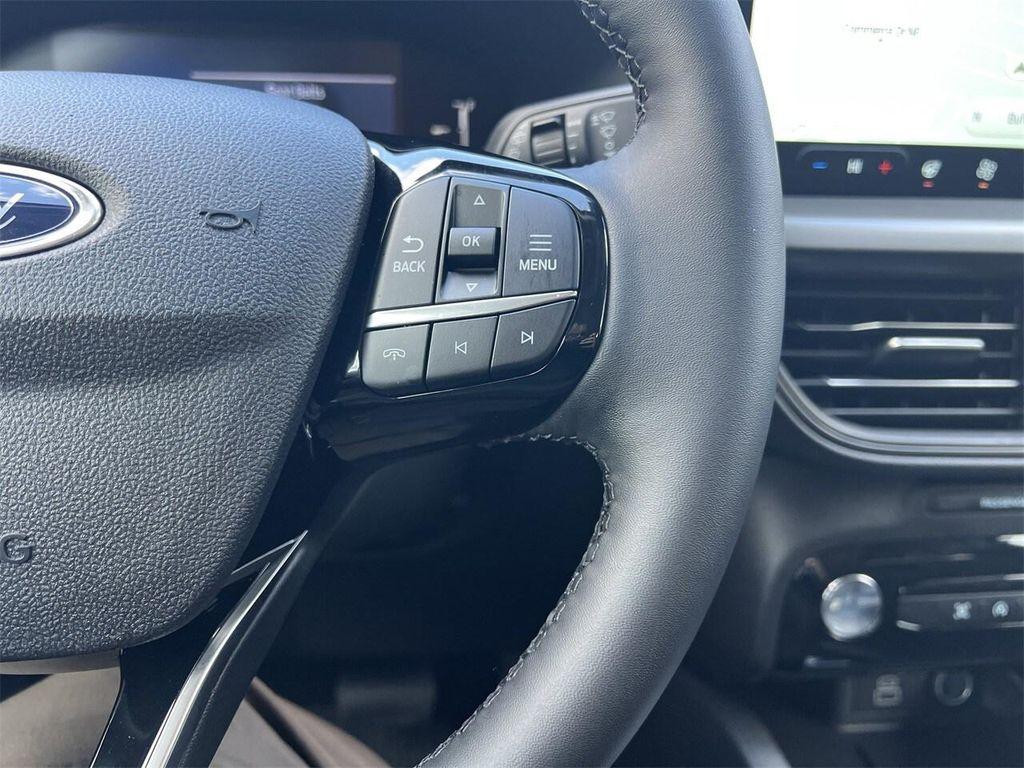 new 2025 Ford Escape car, priced at $30,600