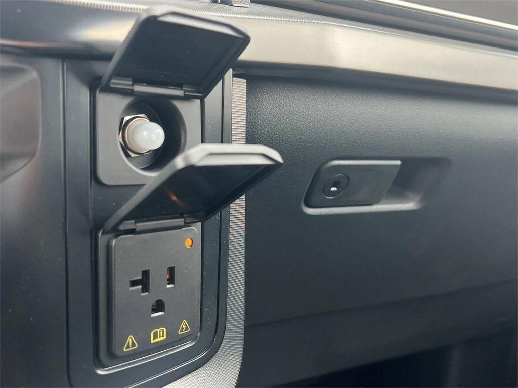 new 2025 Ford F-150 car, priced at $78,572