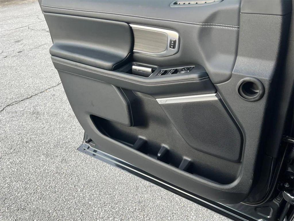 new 2025 Ford Expedition Max car, priced at $83,995