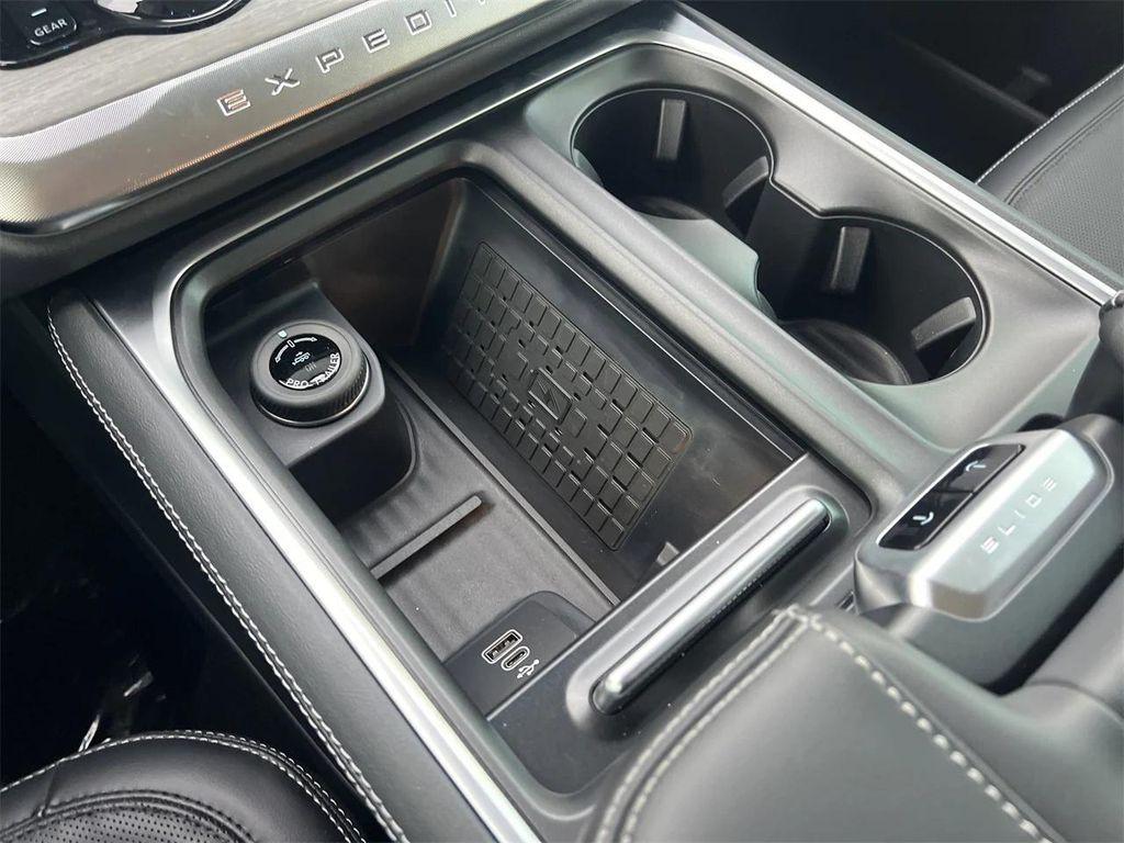 new 2025 Ford Expedition Max car, priced at $83,995