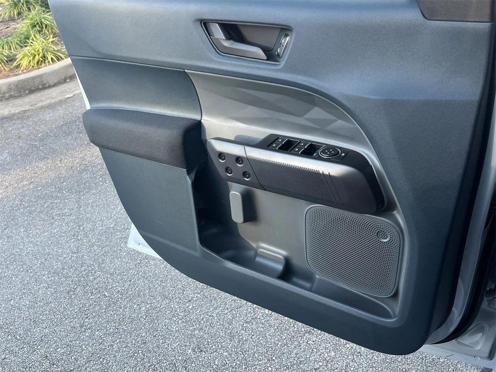 new 2025 Ford Maverick car, priced at $28,978