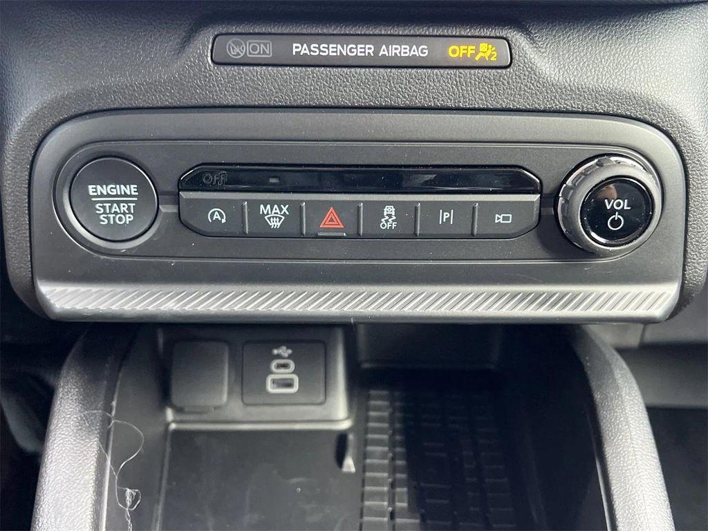 new 2025 Ford Bronco Sport car, priced at $39,922