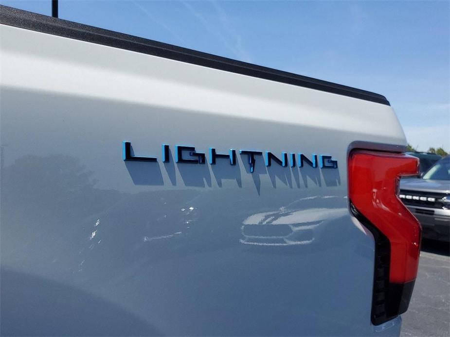new 2023 Ford F-150 Lightning car, priced at $86,382