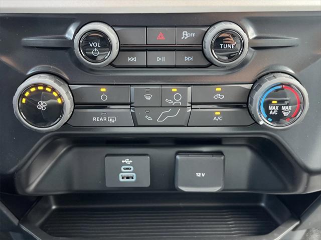 new 2025 Ford F-250 car, priced at $56,245