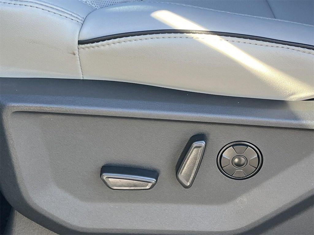 new 2025 Ford Expedition Max car, priced at $96,485