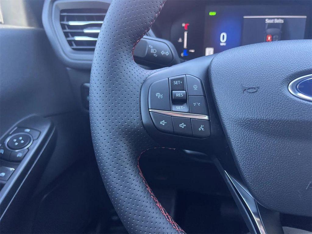 new 2025 Ford Escape car, priced at $33,070