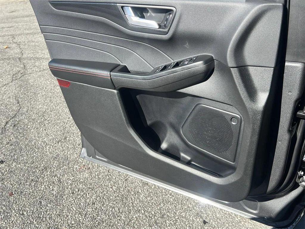 new 2025 Ford Escape car, priced at $33,070