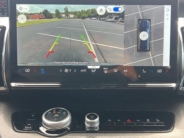 new 2025 Ford Expedition car, priced at $86,210