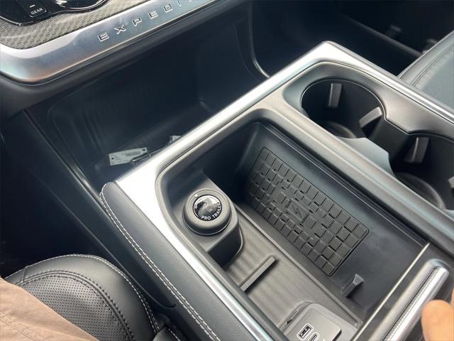 new 2025 Ford Expedition car, priced at $86,210