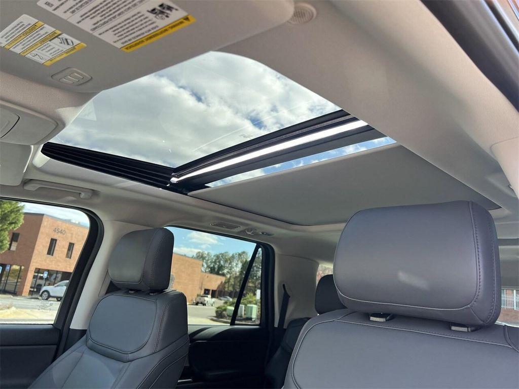 new 2025 Ford Expedition Max car, priced at $73,090