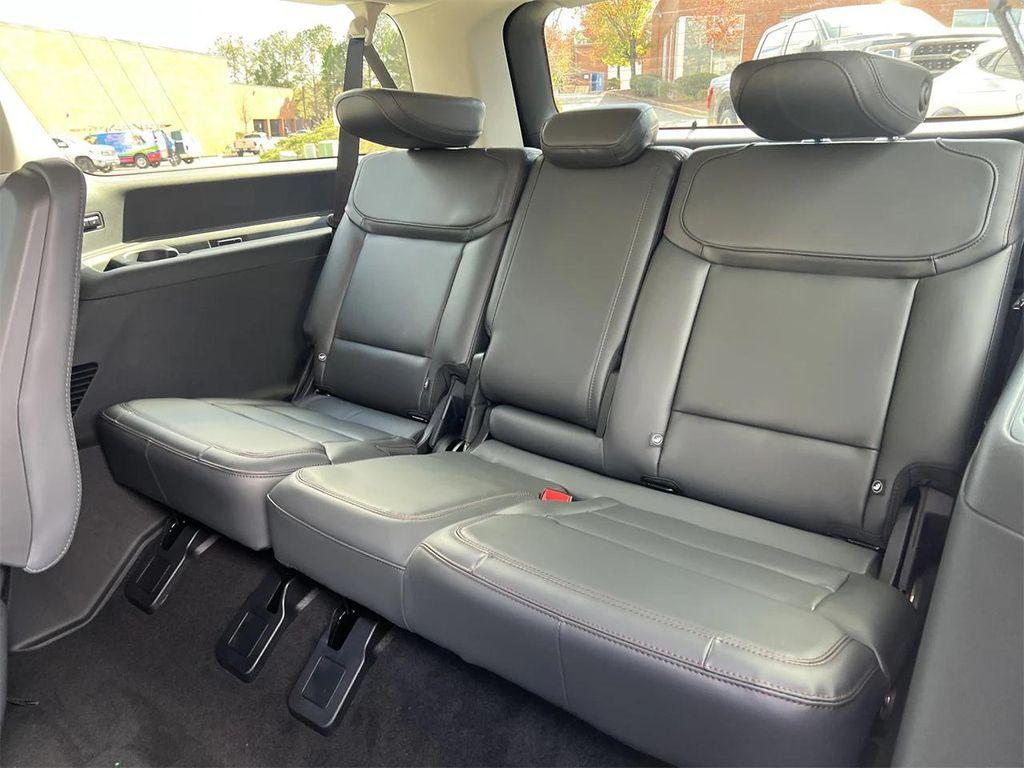 new 2025 Ford Expedition Max car, priced at $73,090