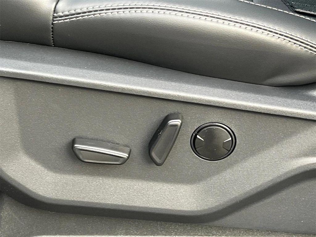 new 2025 Ford Expedition Max car, priced at $90,230