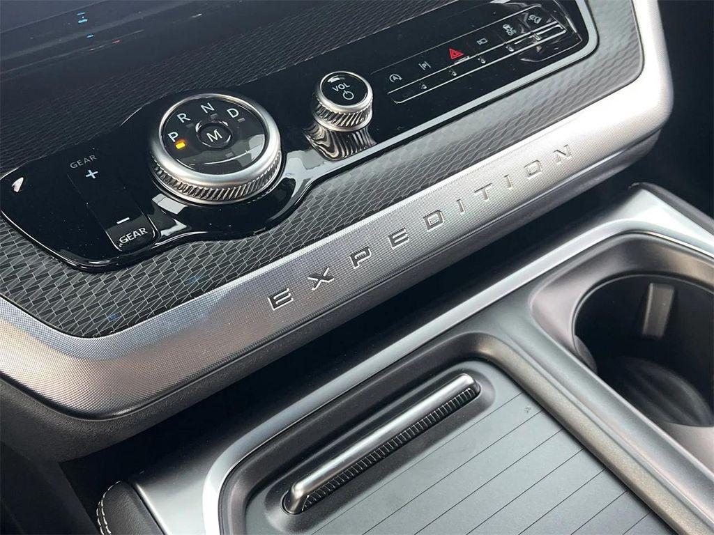 new 2025 Ford Expedition Max car, priced at $90,230
