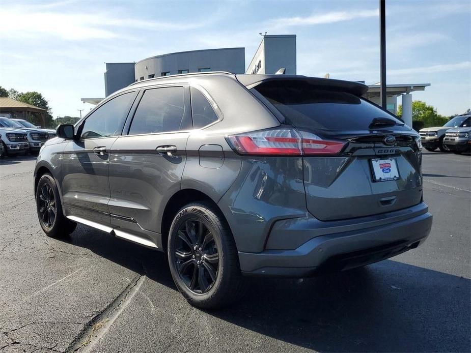 new 2024 Ford Edge car, priced at $34,258