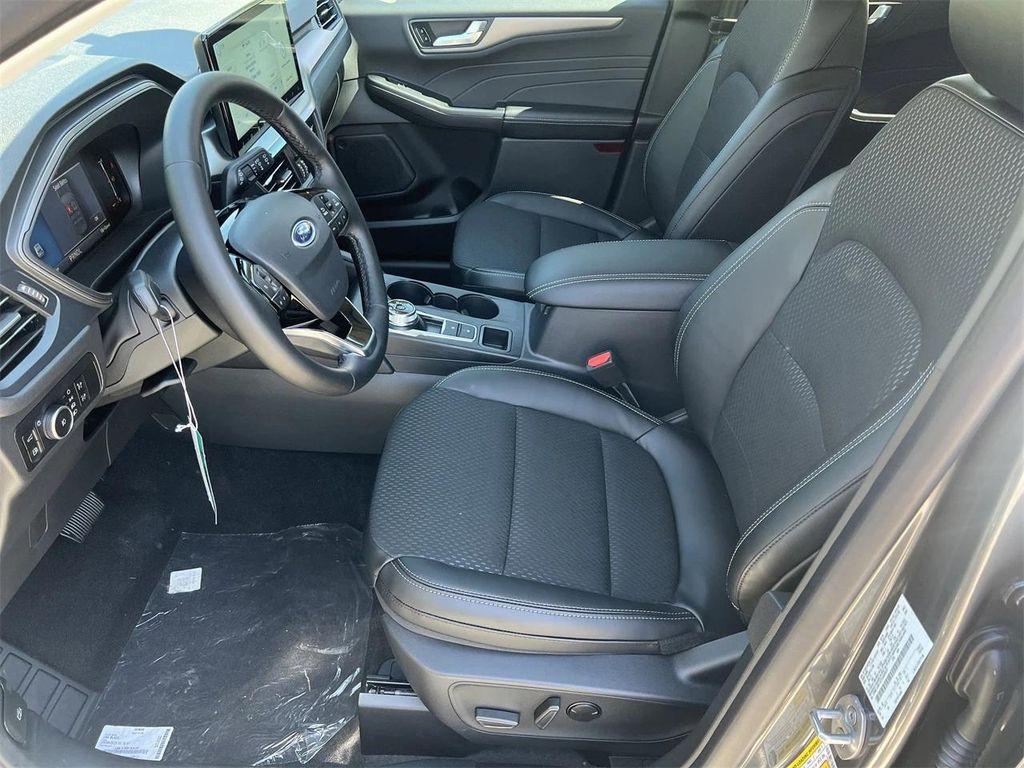 new 2026 Ford Escape PHEV car, priced at $36,625