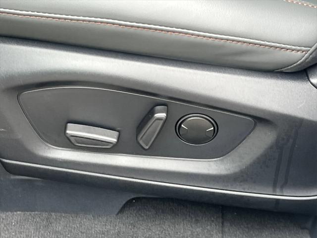 new 2025 Ford Explorer car, priced at $42,805