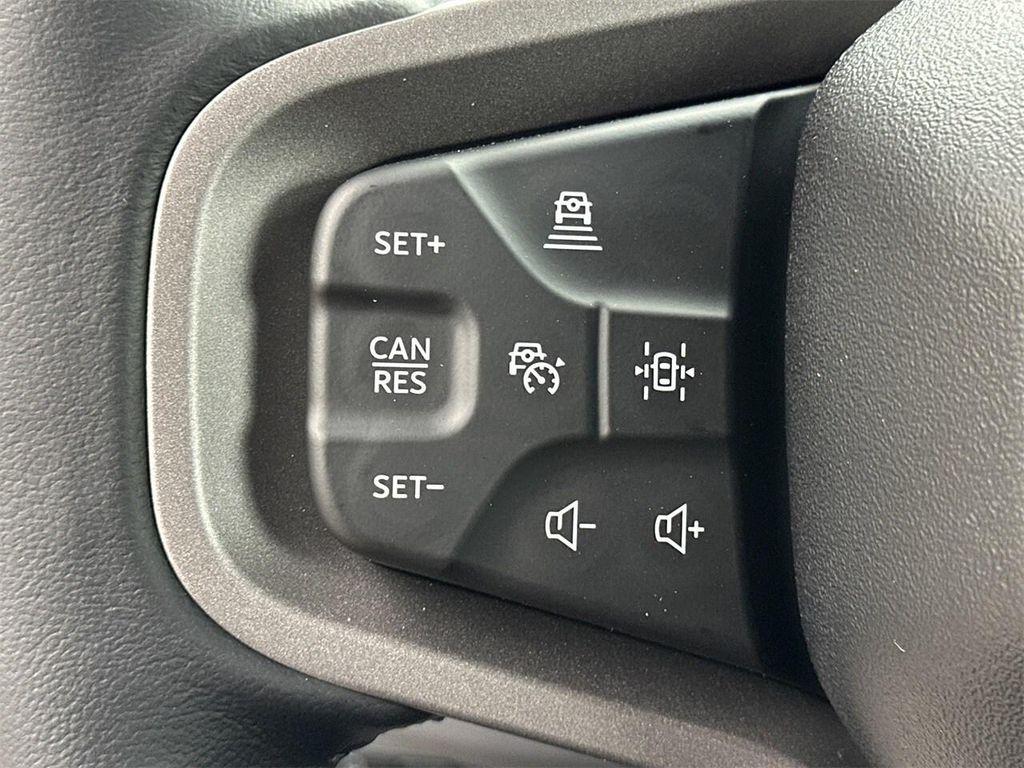 new 2025 Ford Bronco car, priced at $49,866