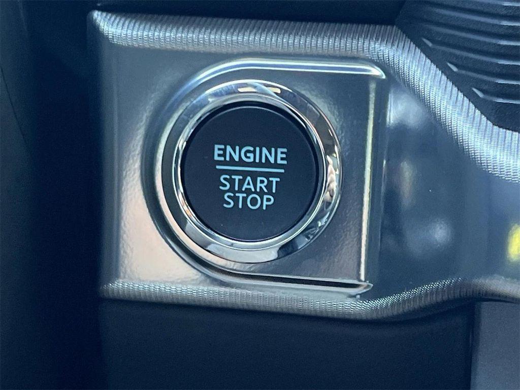 new 2025 Ford F-150 car, priced at $66,258