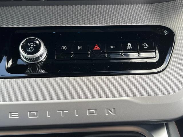 new 2025 Ford Expedition Max car, priced at $75,820