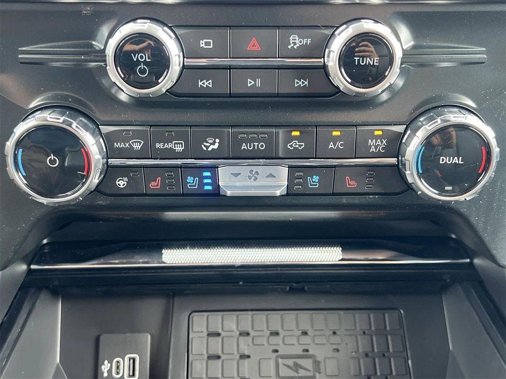 new 2025 Ford F-150 car, priced at $65,298