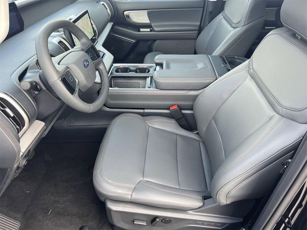 new 2025 Ford Expedition car, priced at $73,585