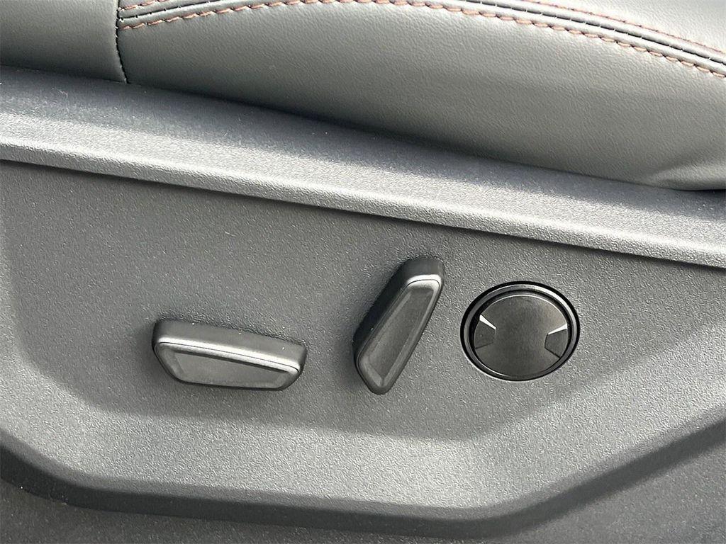 new 2025 Ford Expedition car, priced at $73,585