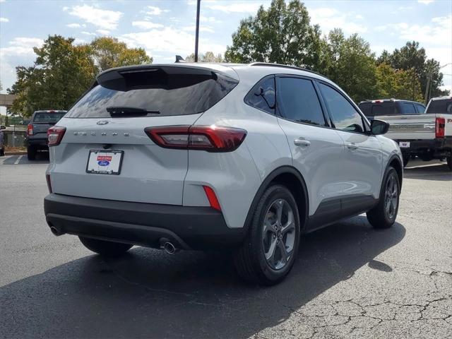 new 2025 Ford Escape car, priced at $33,415