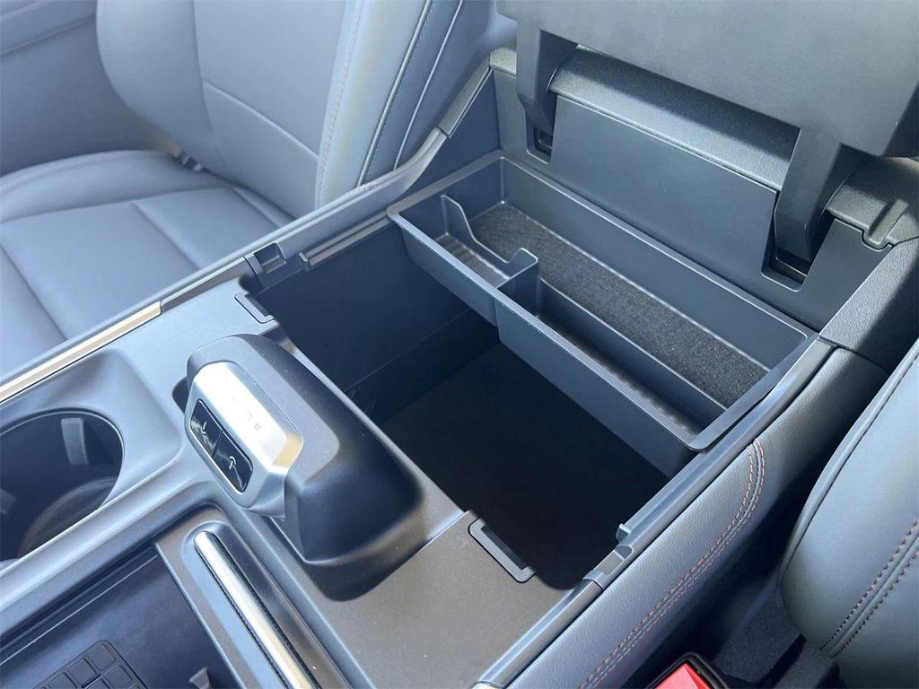 new 2025 Ford Expedition car, priced at $64,928