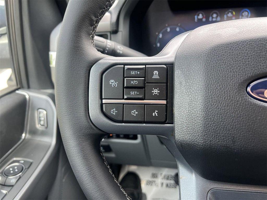 new 2025 Ford F-150 car, priced at $52,978