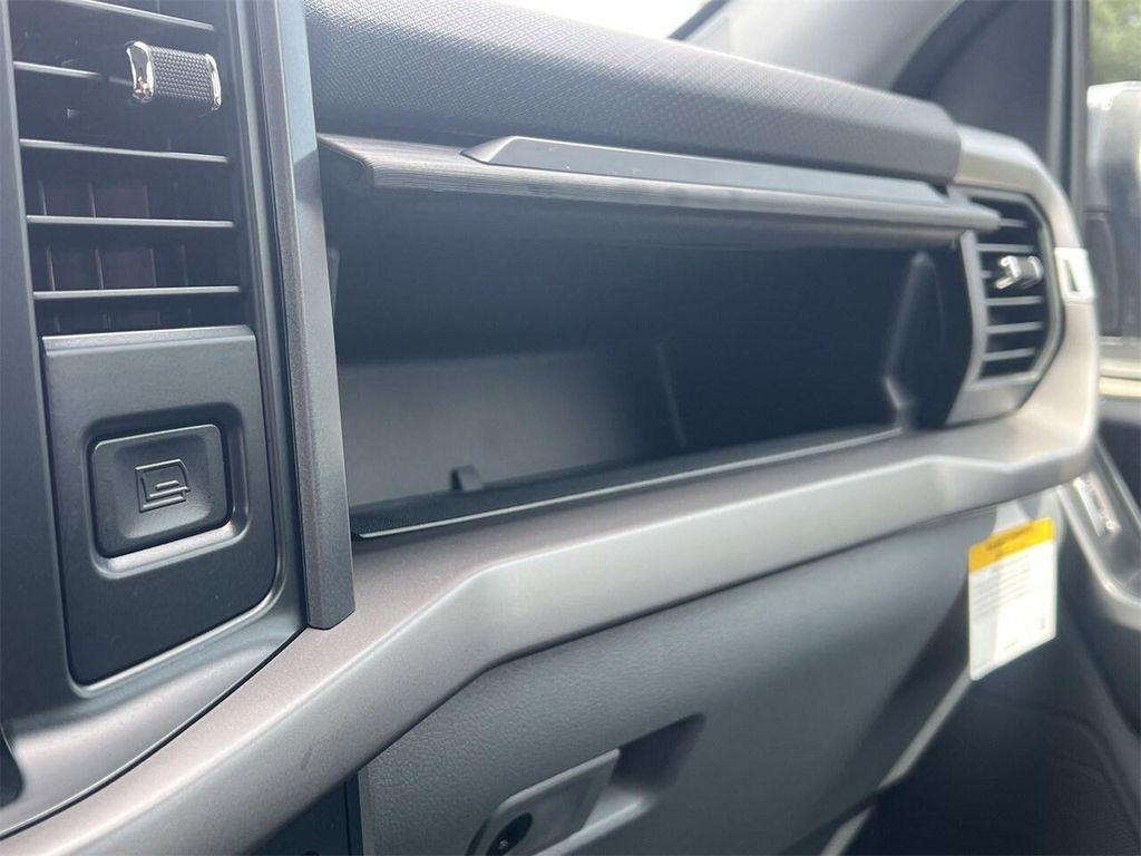 new 2025 Ford F-150 car, priced at $52,978