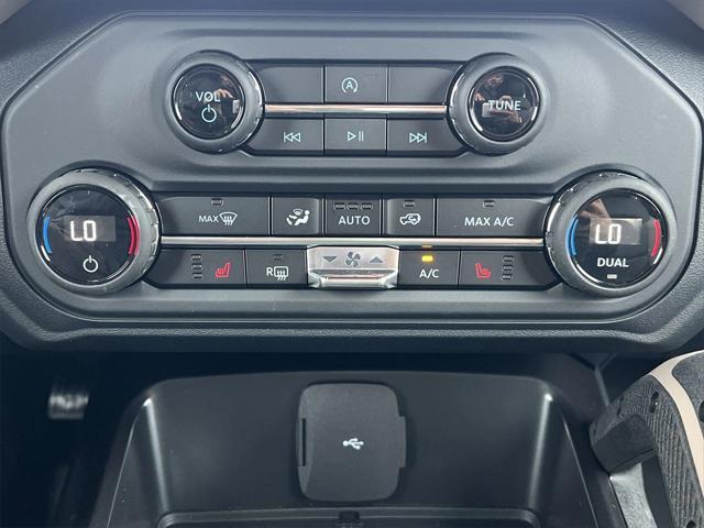 new 2024 Ford Bronco car, priced at $47,628