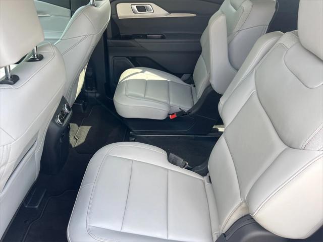new 2025 Ford Explorer car, priced at $37,082