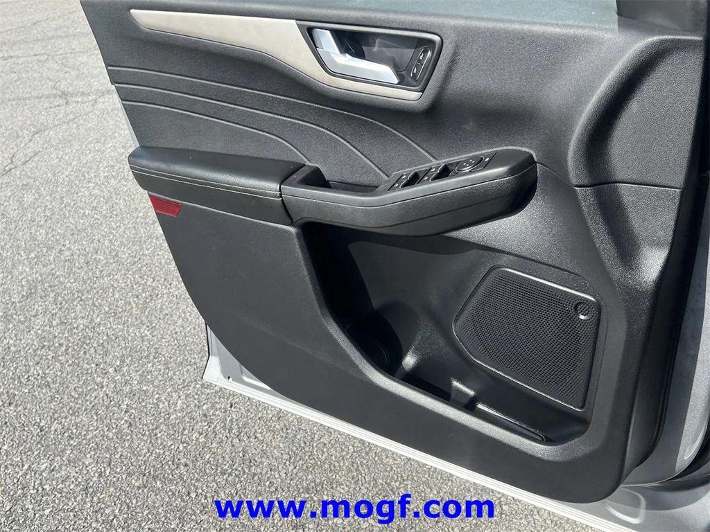 used 2022 Ford Escape car, priced at $22,995