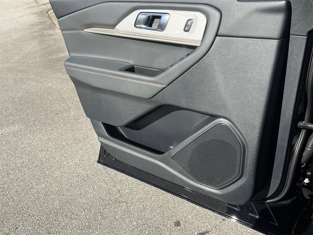 new 2026 Ford Explorer car, priced at $39,982