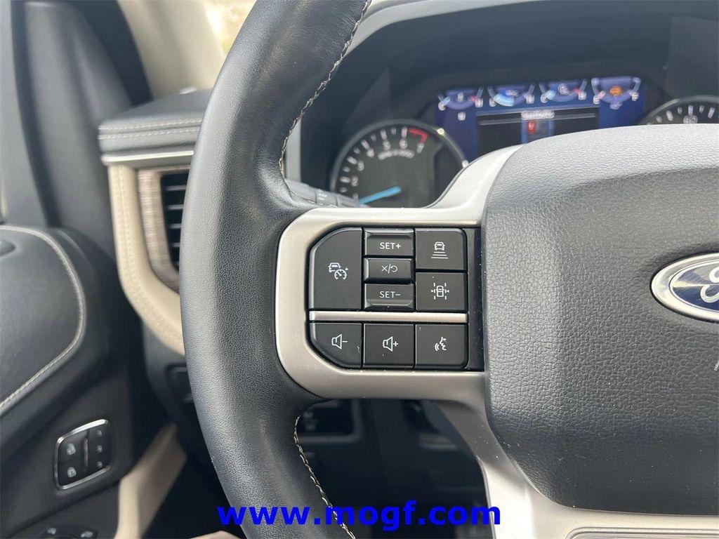 used 2024 Ford Expedition car, priced at $39,995