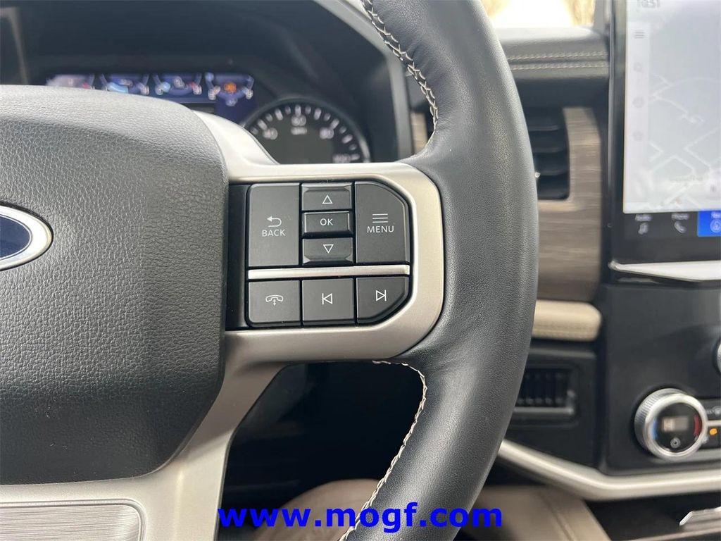 used 2024 Ford Expedition car, priced at $39,995