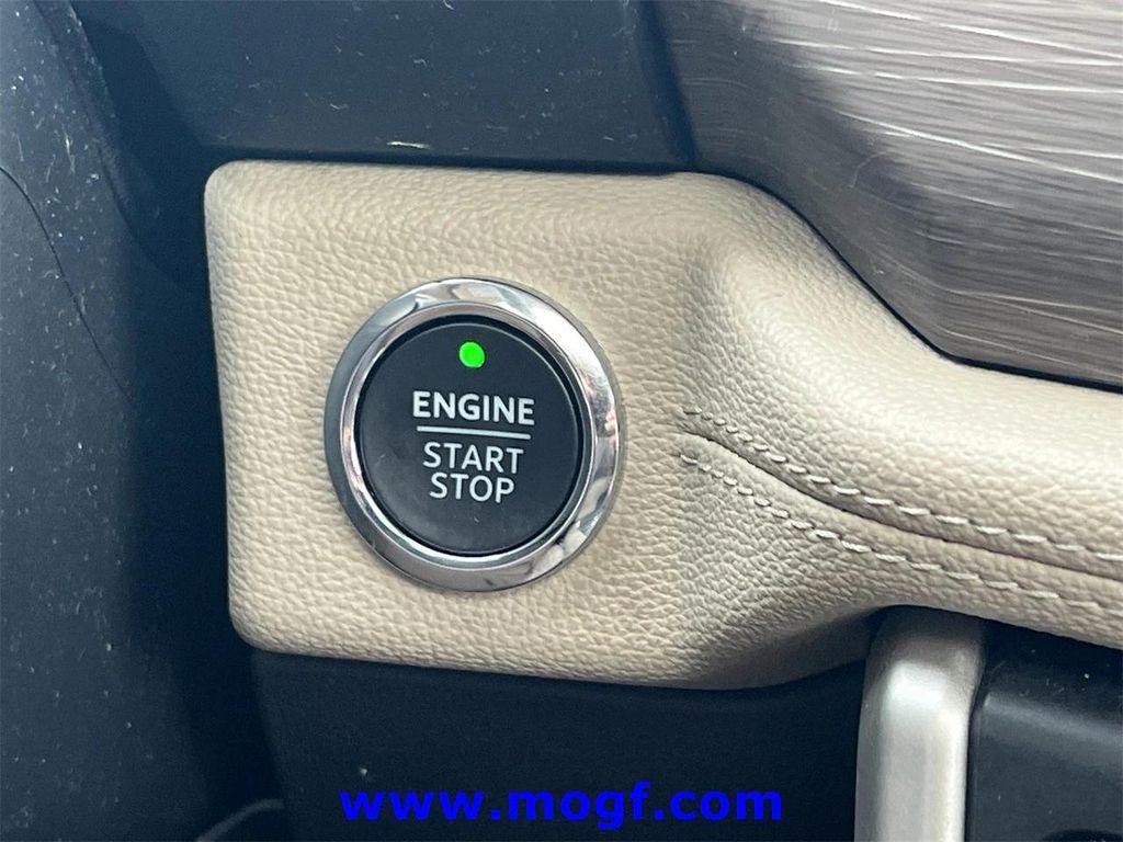 used 2024 Ford Expedition car, priced at $39,995