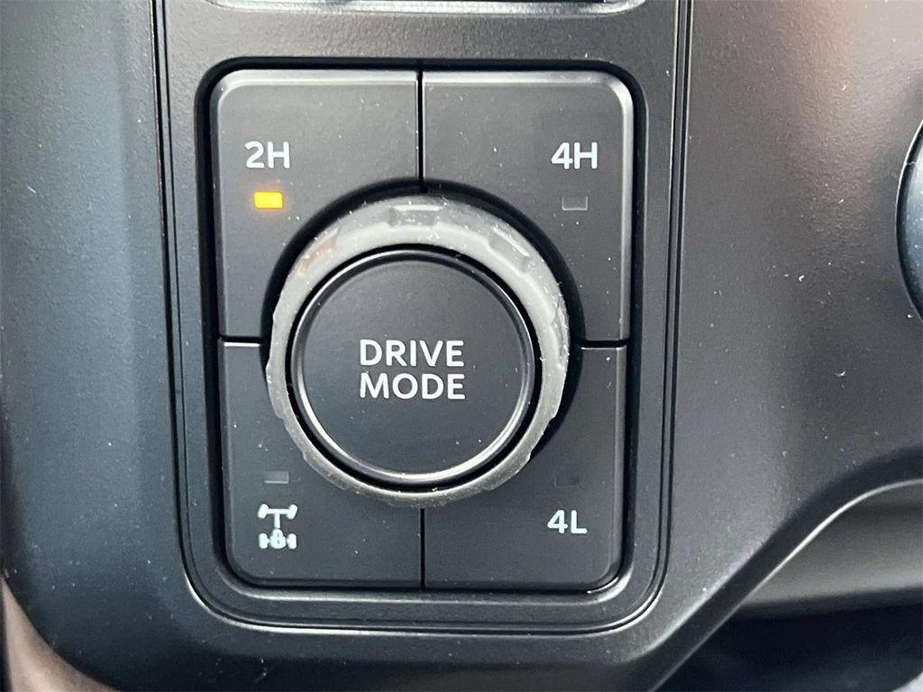 new 2025 Ford F-250 car, priced at $88,592