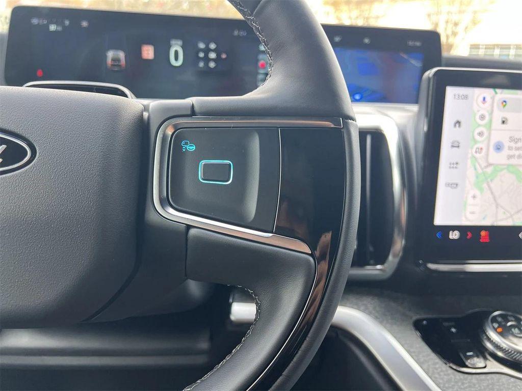 new 2025 Ford Expedition car, priced at $85,675