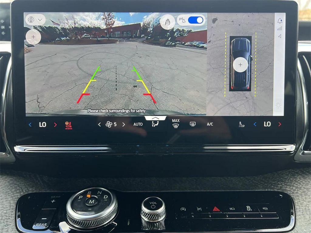 new 2025 Ford Expedition car, priced at $85,675