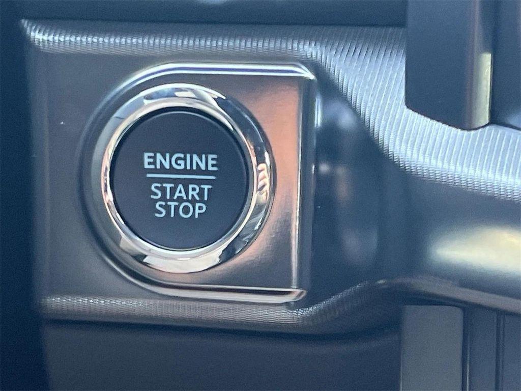 new 2025 Ford F-150 car, priced at $66,982