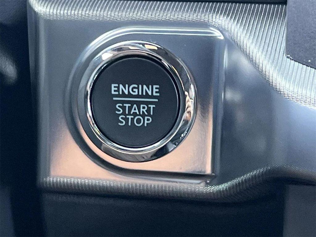 new 2025 Ford F-150 car, priced at $64,928