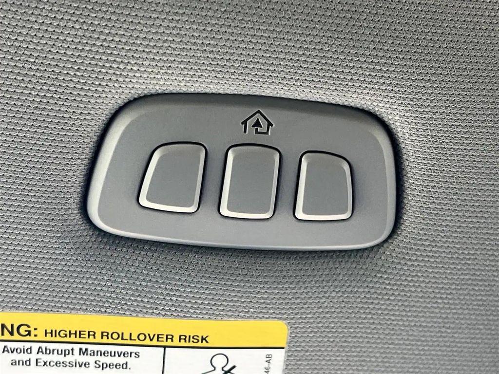 new 2025 Ford F-250 car, priced at $82,085