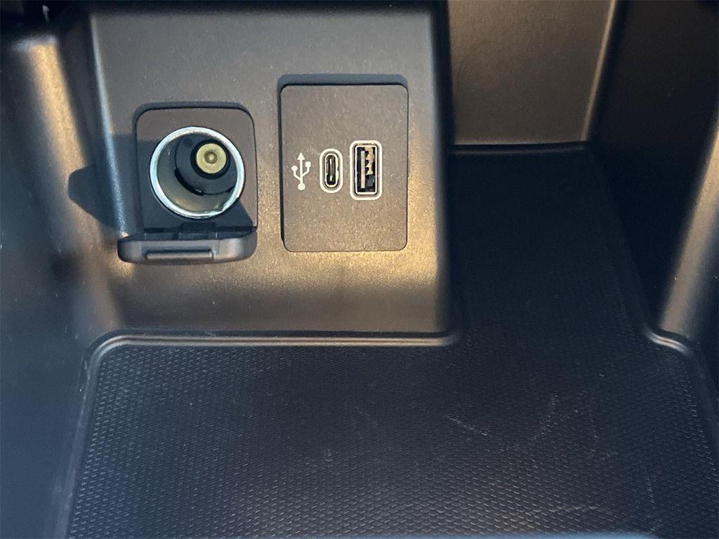 new 2025 Ford Explorer car, priced at $45,695