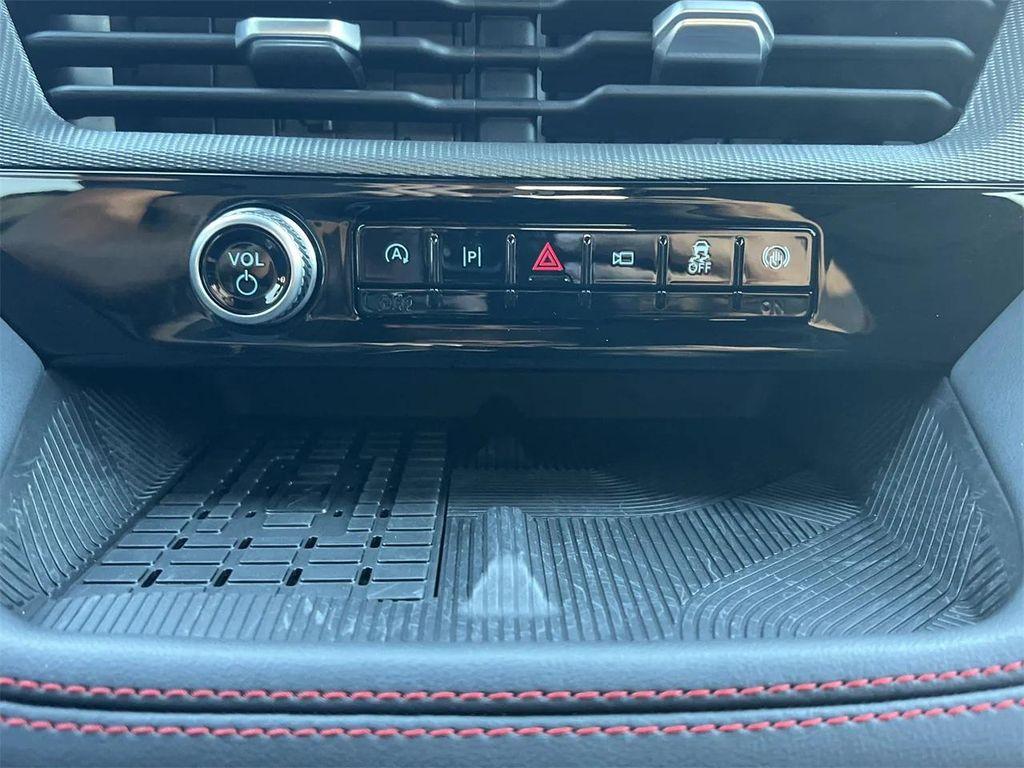 new 2025 Ford Explorer car, priced at $45,695