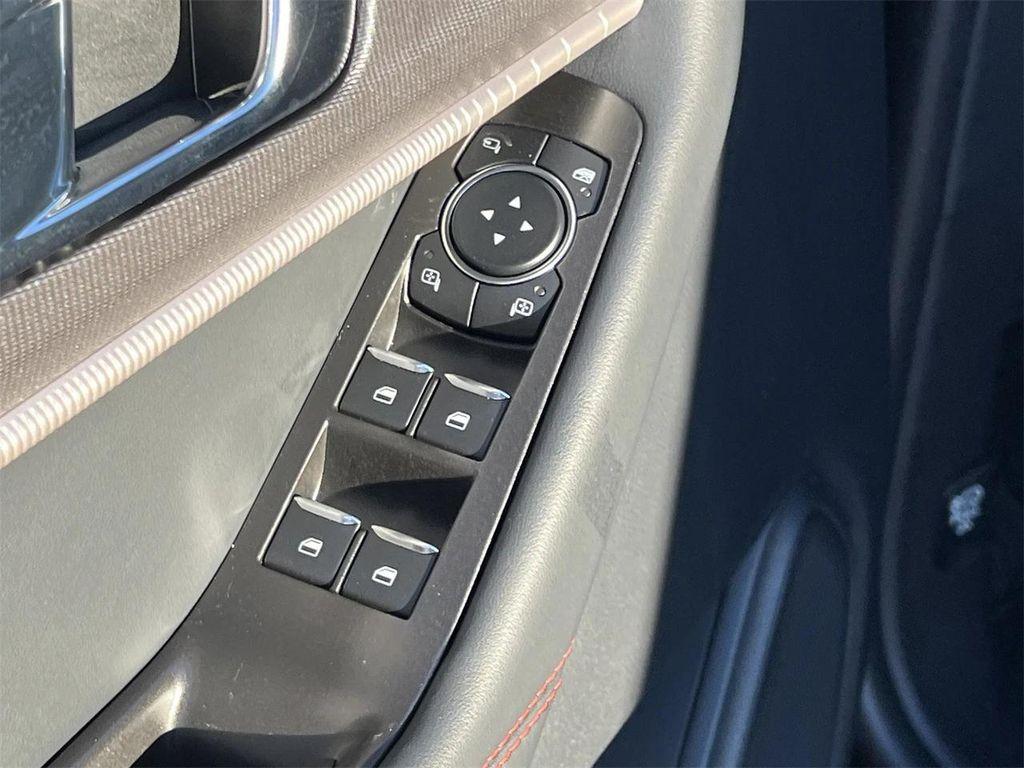 new 2025 Ford Explorer car, priced at $45,695